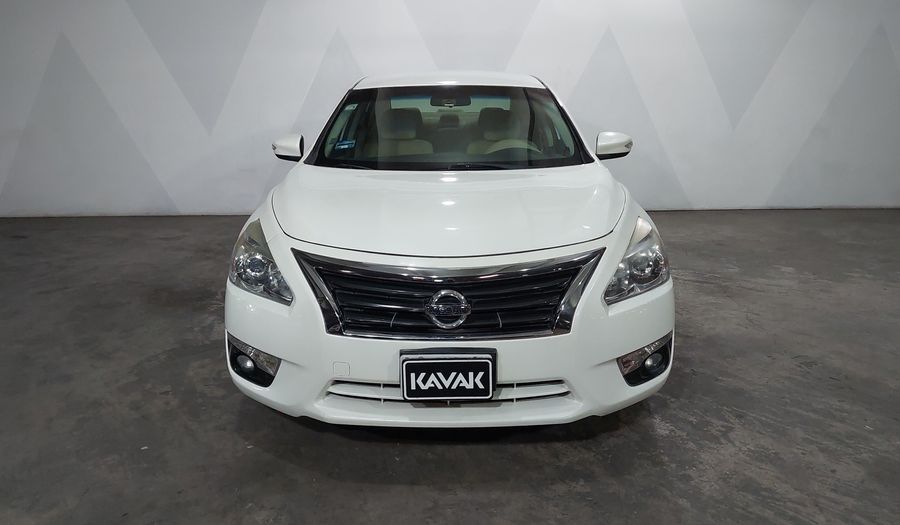 Nissan Altima 2.5 SENSE CVT Sedan 2015