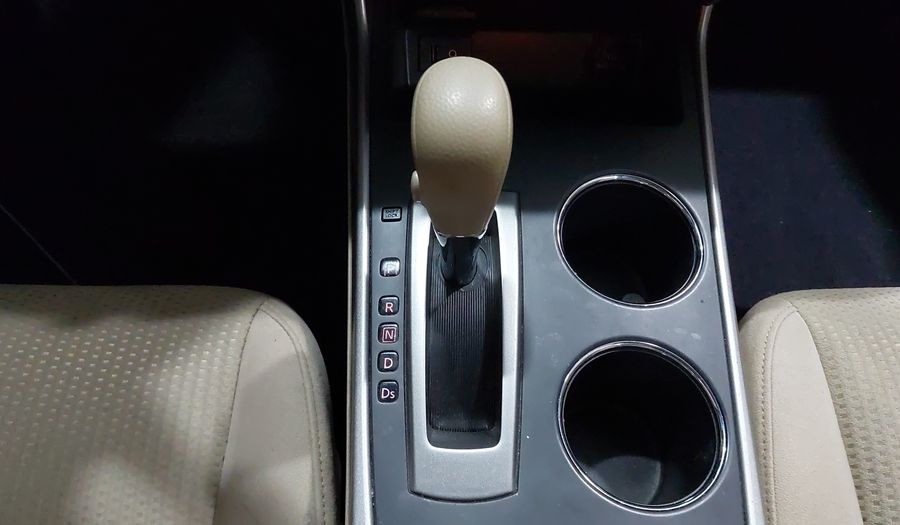 Nissan Altima 2.5 SENSE CVT Sedan 2015
