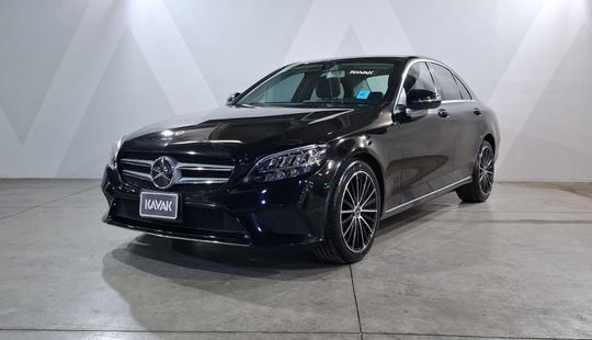 Mercedes Benz • Clase C