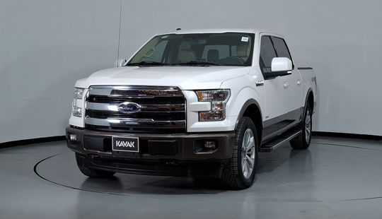 Ford • Lobo