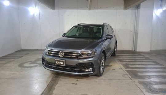 Volkswagen • Tiguan