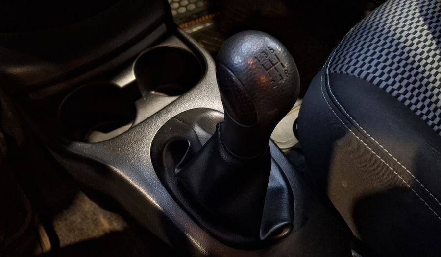Nissan Versa 1.6 SENSE Sedan 2019