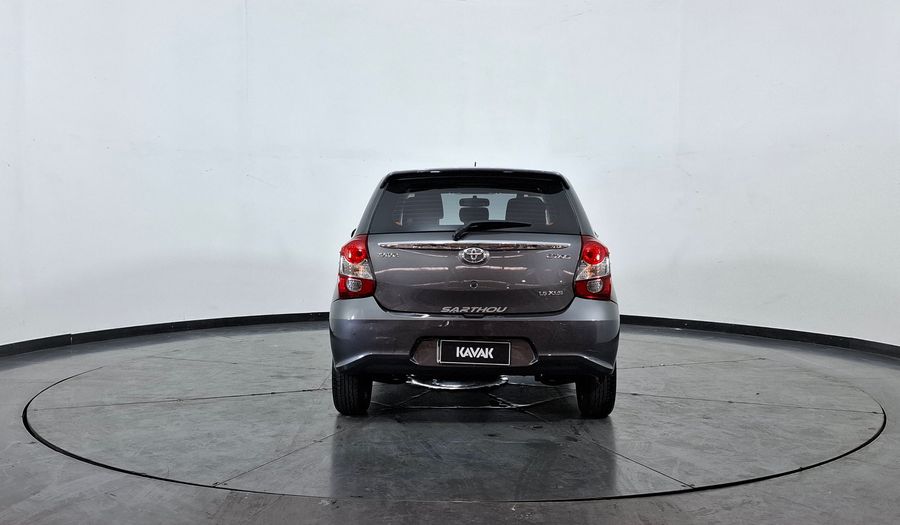 Toyota Etios 1.5 XLS PACK Hatchback 2022