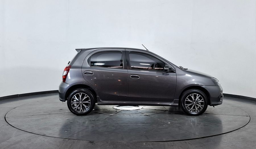 Toyota Etios 1.5 XLS PACK Hatchback 2022