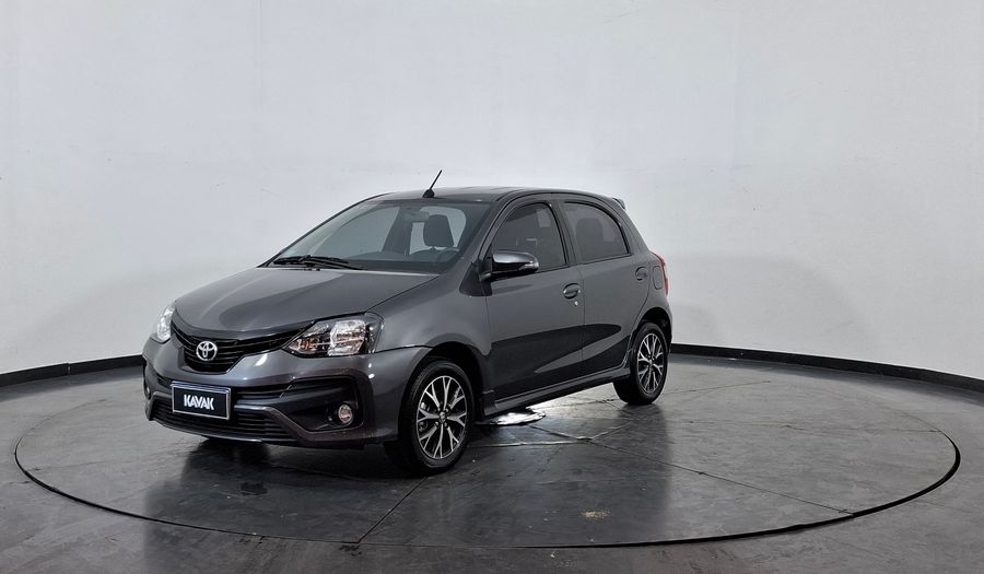 Toyota Etios 1.5 XLS PACK Hatchback 2022