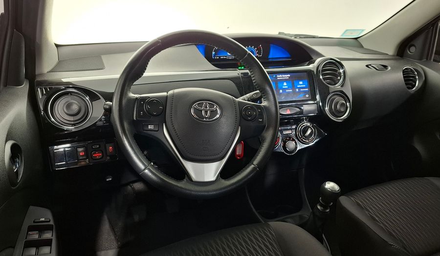 Toyota Etios 1.5 XLS PACK Hatchback 2022