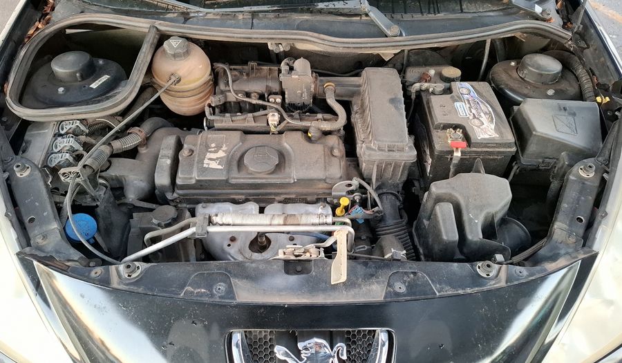 Peugeot 207 1.4 ACTIVE Hatchback 2013