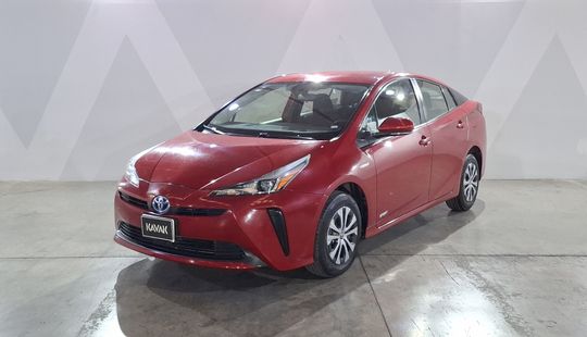 Toyota • Prius