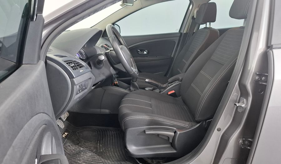 Renault Megane 1.6 MEGANE III LUXE PACK Hatchback 2016