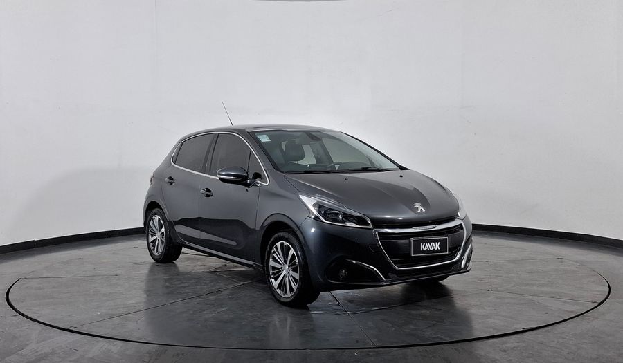 Peugeot 208 1.6 FELINE Hatchback 2018