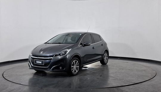 Peugeot • 208
