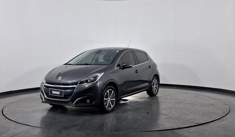 Peugeot 208 1.6 FELINE Hatchback 2018