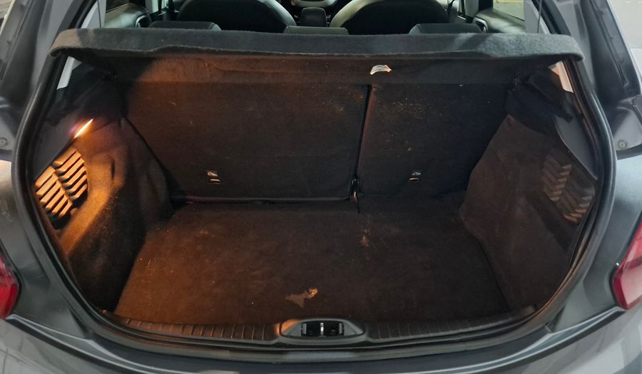 Peugeot 208 1.6 FELINE Hatchback 2018