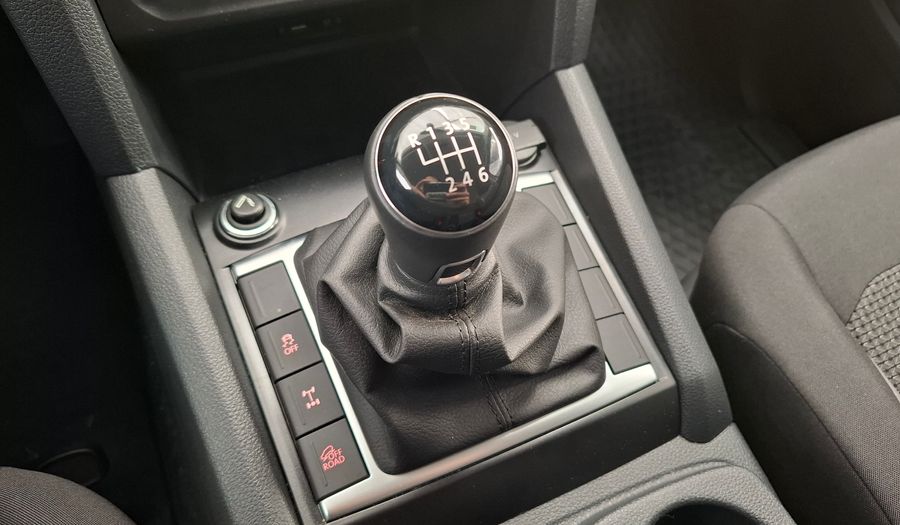 Volkswagen Amarok 2.0 TDI 180CV COMFORTLINE 4X2 MY23 Pickup 2023