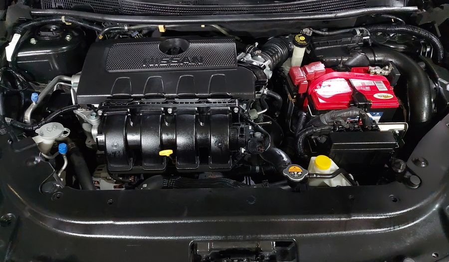 Nissan Sentra 1.8 ADVANCE CVT Sedan 2016