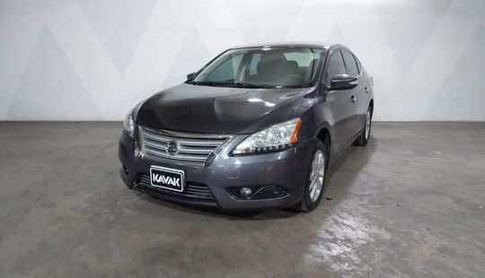 Nissan • Sentra