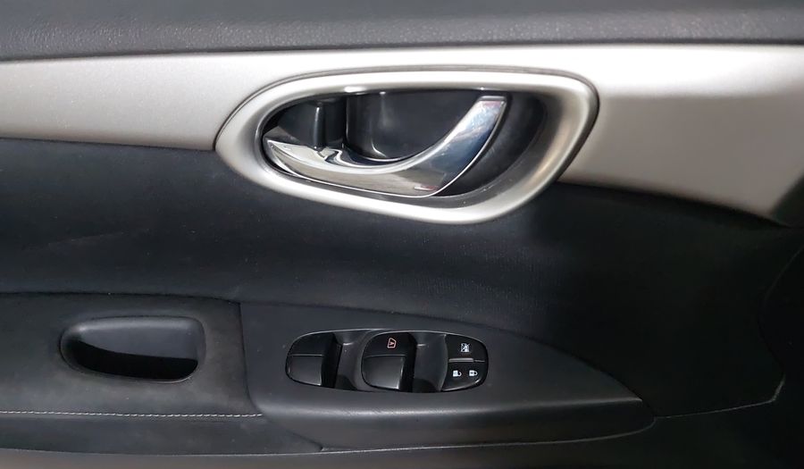Nissan Sentra 1.8 ADVANCE CVT Sedan 2016