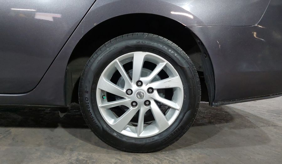 Nissan Sentra 1.8 ADVANCE CVT Sedan 2016