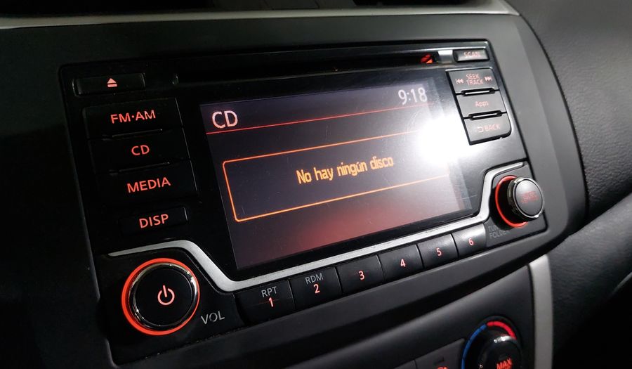 Nissan Sentra 1.8 ADVANCE CVT Sedan 2016