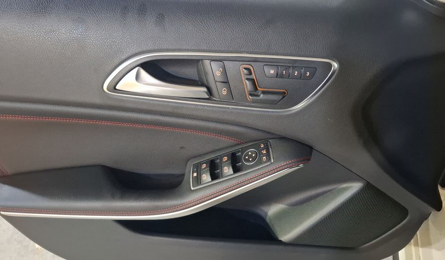 Mercedes Benz Clase A 2.0 45 AMG EDITION 1 Hatchback 2015