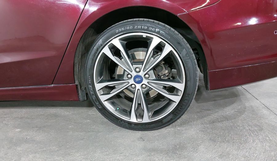 Ford Fusion 2.0 GTDI TITANIUM PLUS AT Sedan 2017