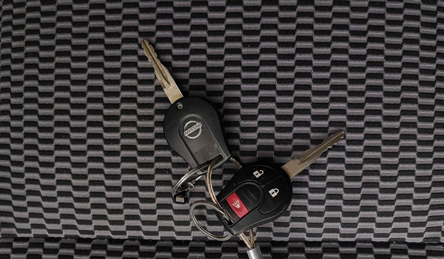 Nissan March SV Hatchback 2016