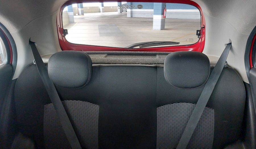 Nissan March SV Hatchback 2016