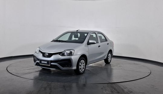 Toyota • Etios