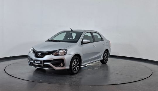 Toyota • Etios