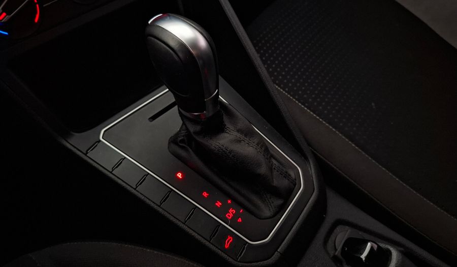 Volkswagen Polo 1.6 MSI COMFORTLINE PLUS AT Hatchback 2019