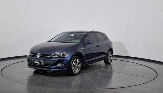 Volkswagen • Polo