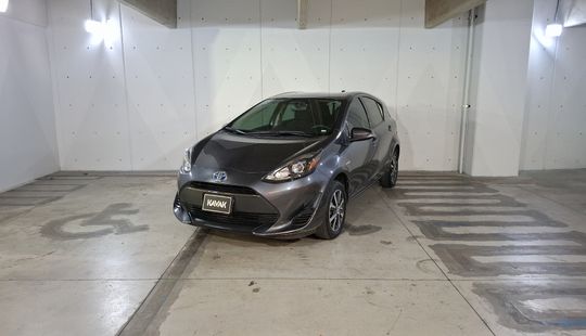 Toyota • Prius C
