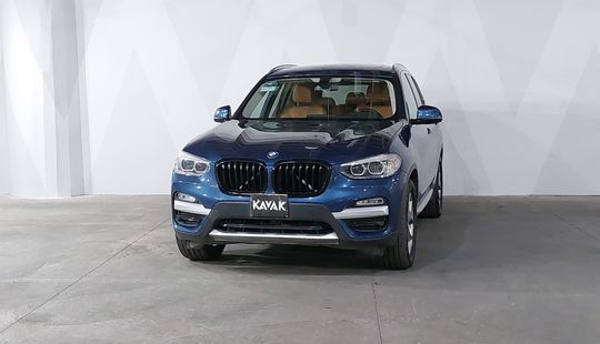 2019 • 96,805 km • Automático