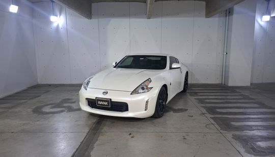 Nissan • 370Z