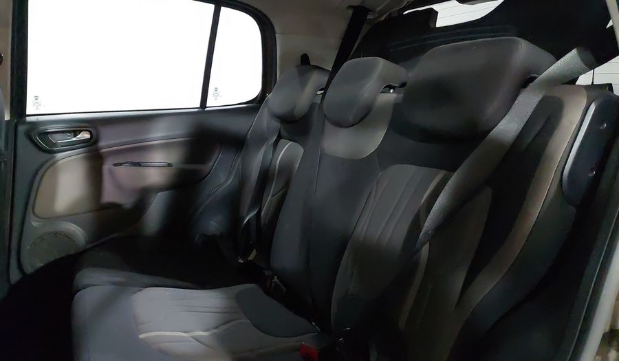 Fiat Uno 1.4 WAY Hatchback 2016
