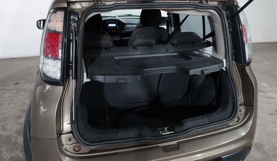 Fiat Uno 1.4 WAY Hatchback 2016