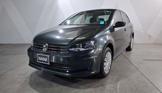 Volkswagen • Vento