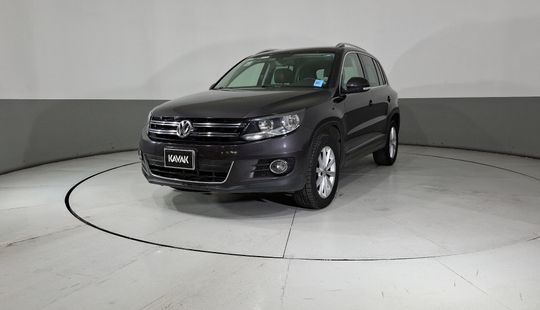 Volkswagen • Tiguan