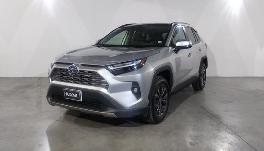 Toyota • RAV4