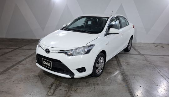 Toyota • Yaris