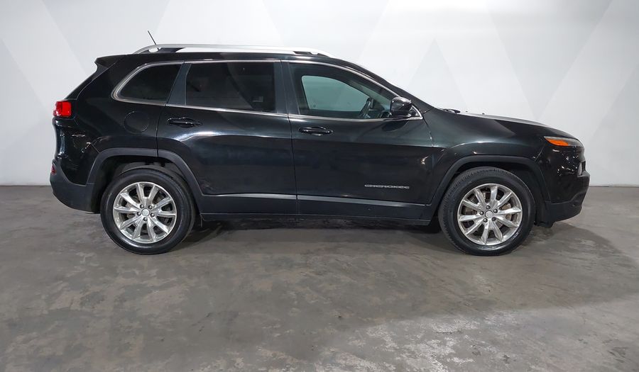 Jeep Cherokee 2.4 LATITUDE 4X2 Suv 2016