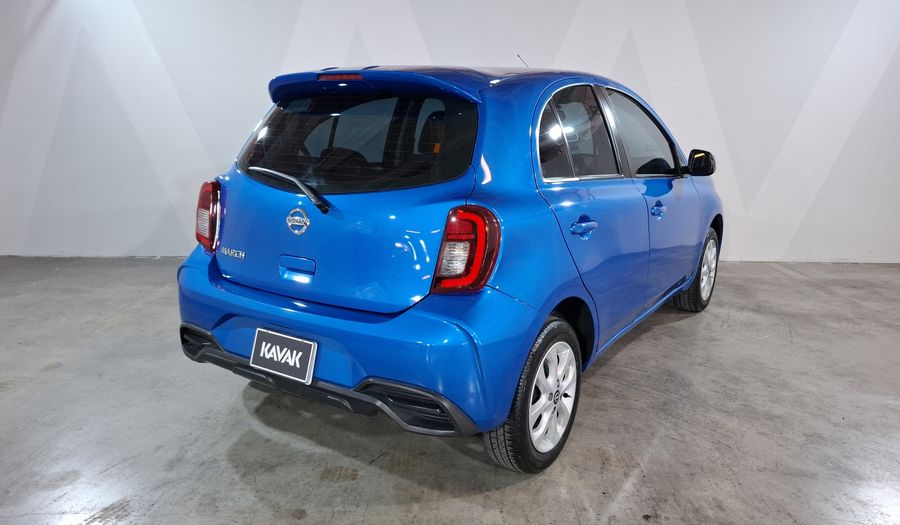 Nissan March 1.6 ADVANCE Hatchback 2021