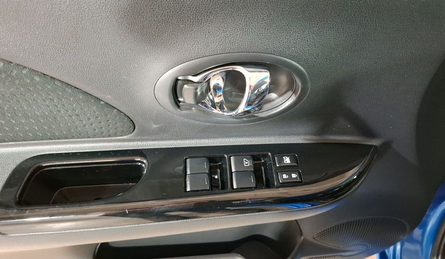 Nissan March 1.6 ADVANCE Hatchback 2021