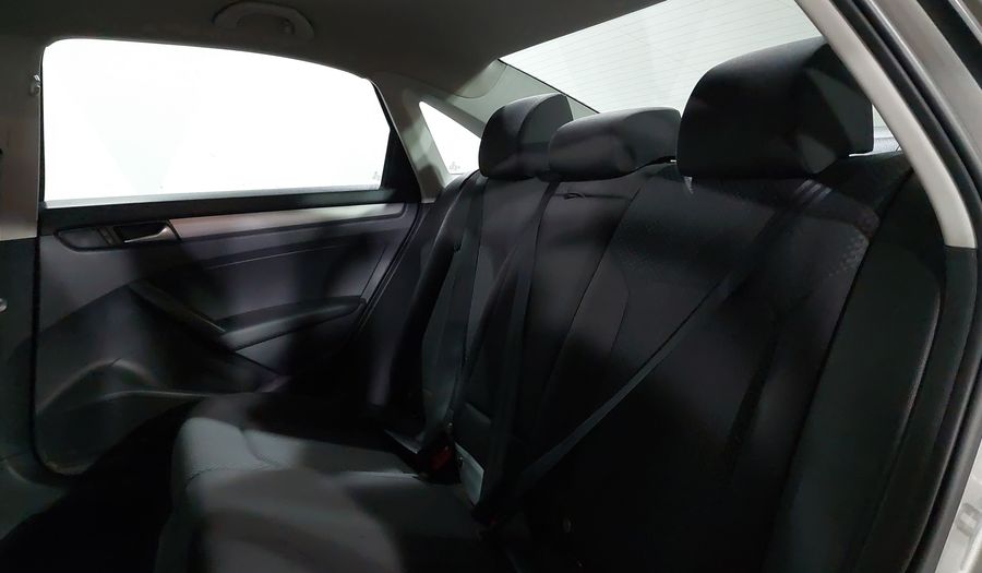 Volkswagen Passat 2.5 COMFORTLINE TIPTRONIC Sedan 2014