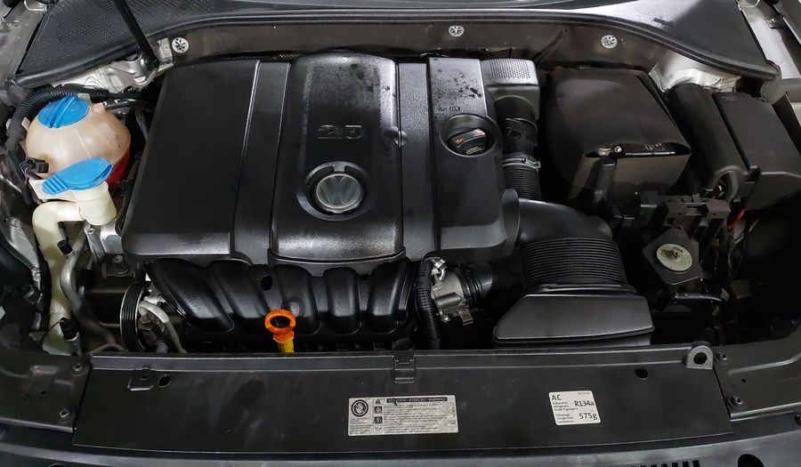 Volkswagen Passat 2.5 COMFORTLINE TIPTRONIC Sedan 2014