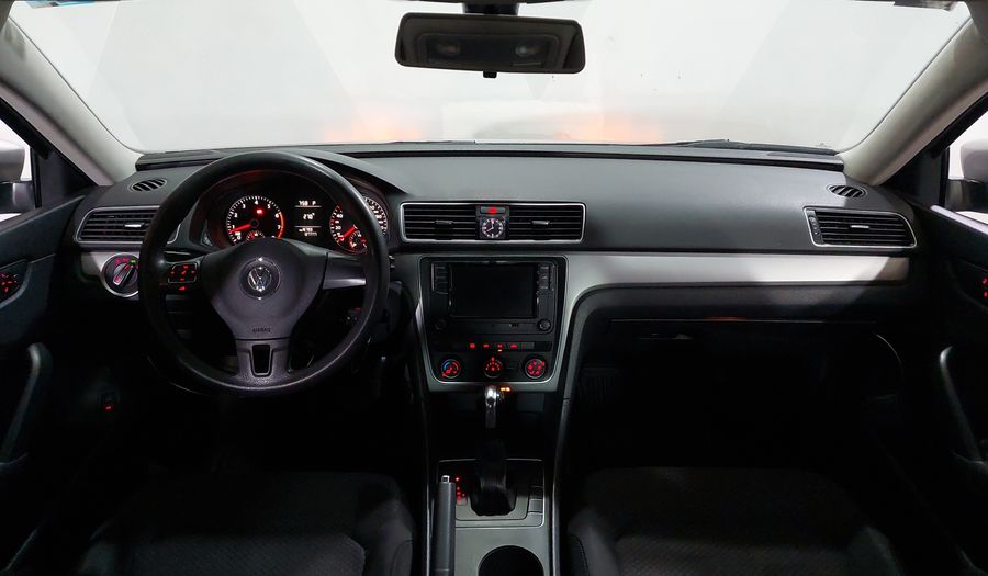 Volkswagen Passat 2.5 COMFORTLINE TIPTRONIC Sedan 2014