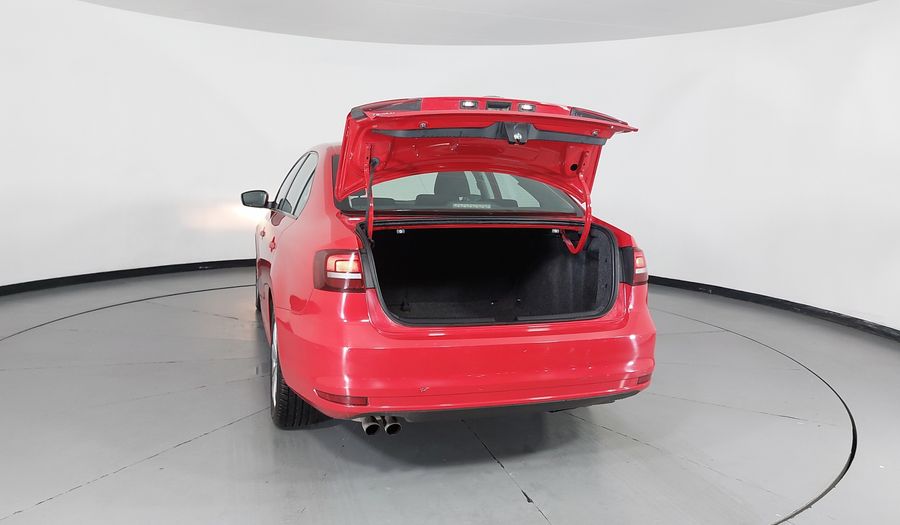 Volkswagen Jetta 2.5 COMFORTLINE TIP. BOLSAS AIRE DEL. Sedan 2016