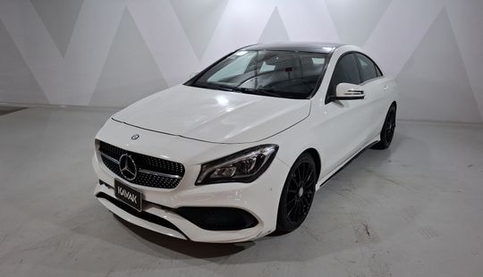 Mercedes Benz • Clase CLA