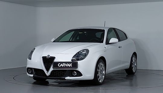 Alfa Romeo • Giulietta