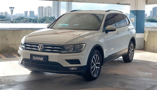 Volkswagen • Tiguan